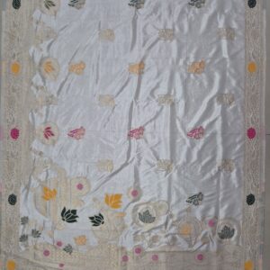 premium dola silk with lotus design in pallu