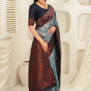 royal green jacquard saree with statement copper border