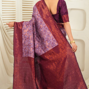royal green jacquard saree with statement copper border