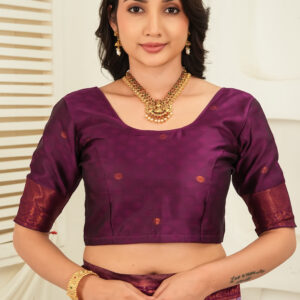 royal green jacquard saree with statement copper border